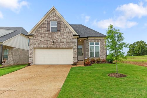300 Saint Andrews Dr, Oakland, TN, 38060-5388 | Card Image