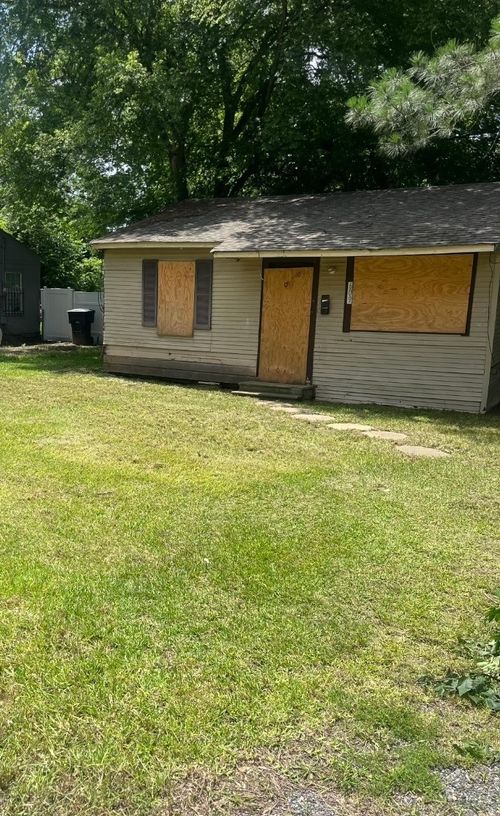609 Harrison St, Shreveport, LA, 71106-4017 | Card Image
