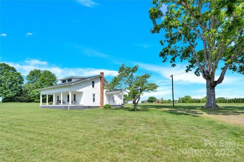 221 Abner Rd, Stony Point, NC, 28678-8838 | Card Image