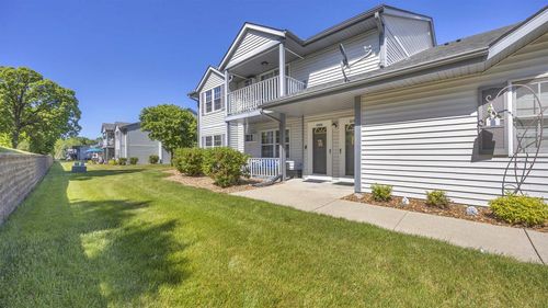 d-350 Auburn Meadows Court, Campbellsport, WI, 53010 | Card Image