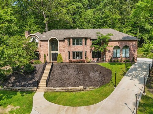 559 Normandy Ct, Pittsburgh, PA, 15238-2442 | Card Image
