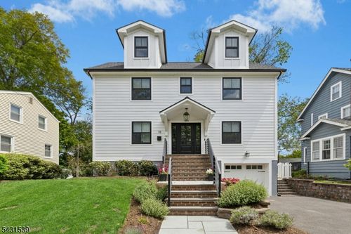 18 University Ave, Chatham, NJ, 07928-2536 | Card Image