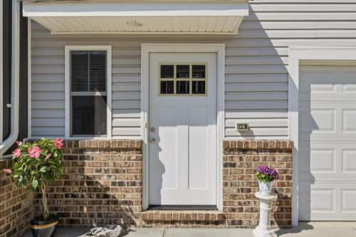 117 Coralyrose Ct, WINCHESTER, VA, 22602-7051 | Card Image