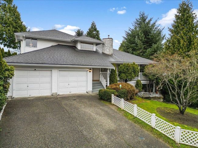 2027 Saskatchewan Avenue, House other with 4 bedrooms, 3 bathrooms and 4 parking in Port Coquitlam BC | Image 1