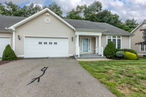 8-8 Dobson Commons Cir, Vernon, CT, 06066-4600 | Card Image