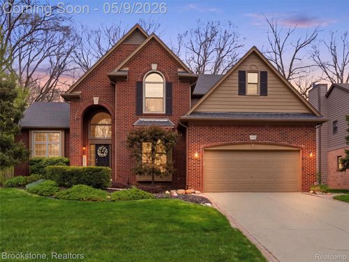 722 Lake Ridge Rd, Rochester Hills, MI, 48307-4497 | Card Image