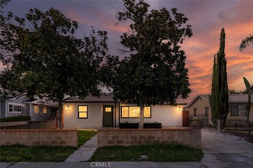 845 Plaza Serena, Ontario, CA, 91764-3408 | Card Image