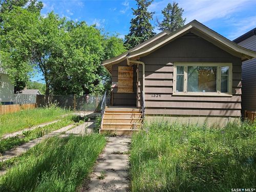 1324 Av B N, Saskatoon, SK, S7L1G5 | Card Image