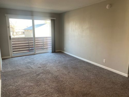 apt-7-2751 W 72nd St, Davenport, IA, 52806-1007 | Card Image