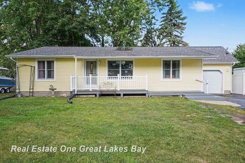 4426 S 9 Mile Road, Williams Charter Township, MI, 48611 | Card Image
