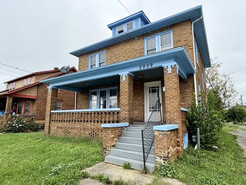 2909 Denver Ave, Lorain, OH, 44055-1452 | Card Image