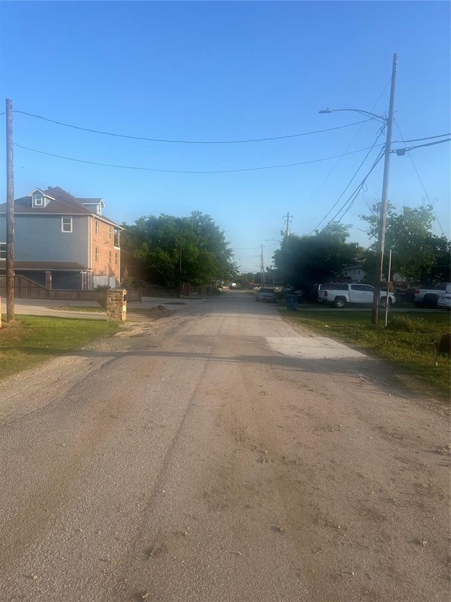 122 N 3 Rd St, Home with 0 bedrooms, 0 bathrooms and null parking in South Houston TX | Image 8