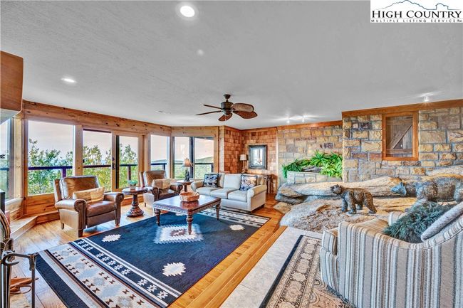 311 N Pinnacle Ridge Rd, House other with 3 bedrooms, 5 bathrooms and null parking in Beech Mountain NC | Image 39