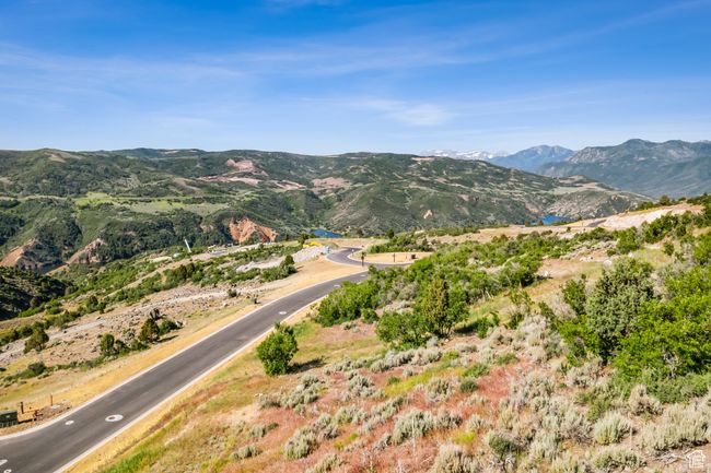 View of mountain background | Image 11