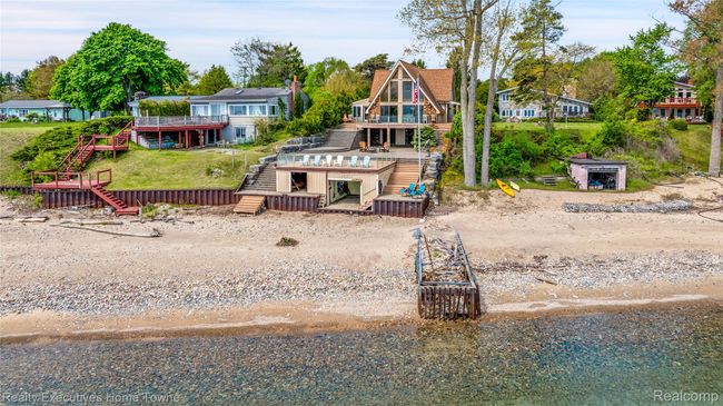 8648 Lakeshore - HD Drone Photography_5.jpg | Image 5