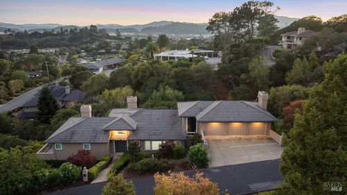 11 Loch Haven Ct, San Rafael, CA, 94901-2444 | Card Image