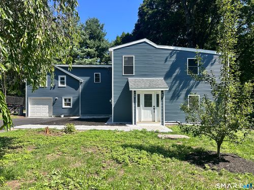 215 Maple St, East Haven, CT, 06512-1147 | Card Image