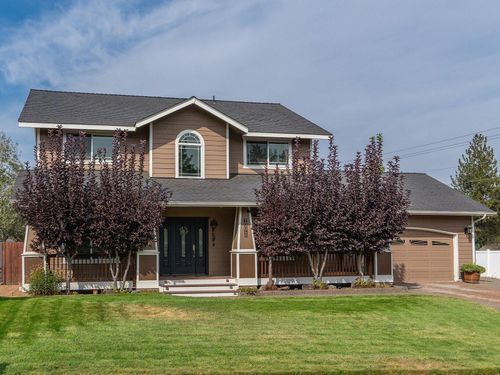 61197 Cottonwood Dr, Bend, OR, 97702-9558 | Card Image