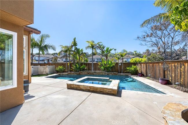 11204 Walking Fern Cv, House other with 5 bedrooms, 3 bathrooms and 2 parking in San Diego CA | Image 6