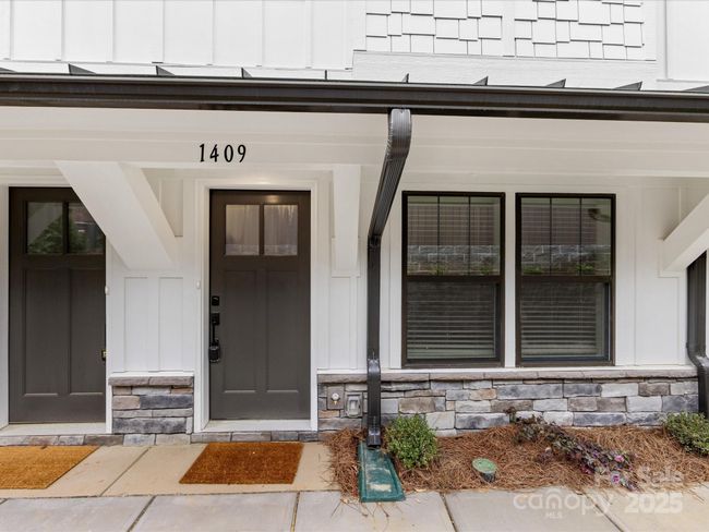 1409 Kenilworth Ave, Townhouse with 3 bedrooms, 5 bathrooms and null parking in Charlotte NC | Image 4