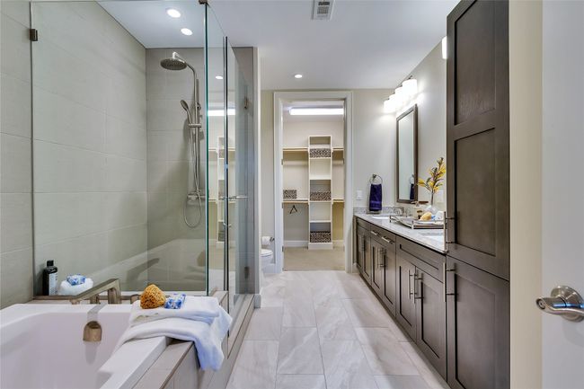 MODEL HOME! | Image 13