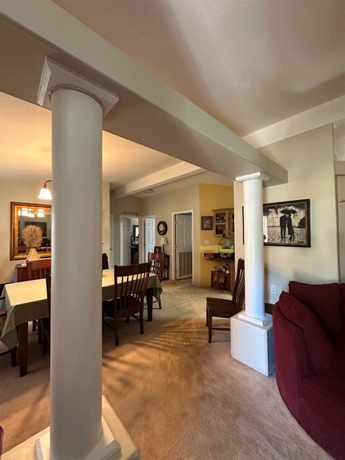 126 Pondview Rd, Swanzey, NH, 03446-3323 | Card Image