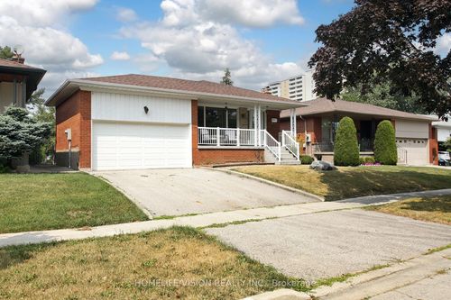 64 Orangewood Cres, Scarborough, ON, M1W1C7 | Card Image