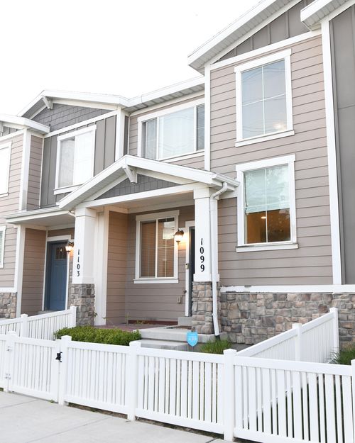 1099 W Emerald Pools Ln, Bluffdale, UT, 84065-2117 | Card Image