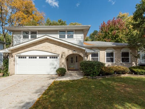 904 Weatherbee Avenue, Downers Grove, IL, 60516 | Card Image