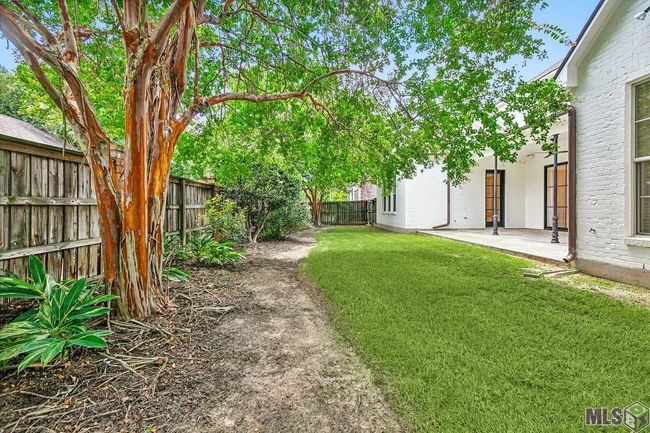 9815 Myrtle Ln, House other with 5 bedrooms, 5 bathrooms and 2 parking in Baton Rouge LA | Image 32