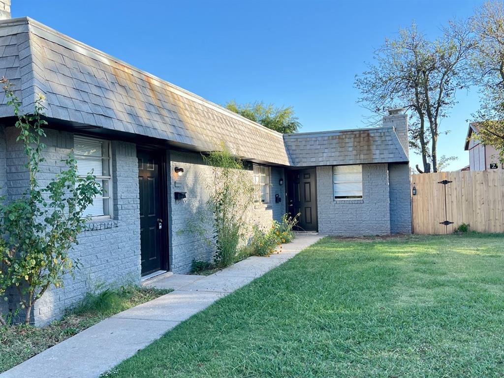 Delmar Cir, Moore, OK 73160