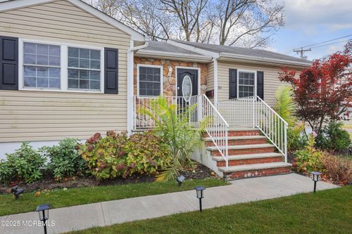 58 Richardson Ave, Eatontown, NJ, 07724-1313 | Card Image