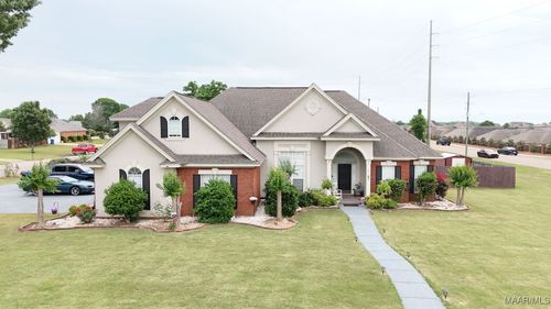 831 Bluegrass Dr, Prattville, AL, 36066-7285 | Card Image