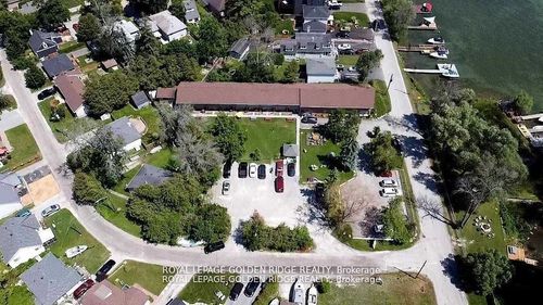 15 Lake Dr N, Keswick, ON, L4P1A1 | Card Image