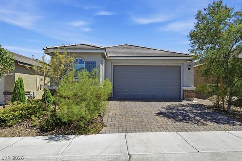 3706 Neblina Dr, Henderson, NV, 89052-8306 | Card Image