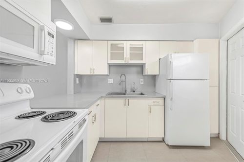 apt-227-1715 Ne Miami Gardens Dr, Miami, FL, 33179-5349 | Card Image
