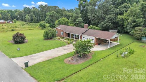 137 Proust Rd, Statesville, NC, 28625-1827 | Card Image