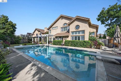 5140 Carriage Way, Antioch, CA, 94531-8120 | Card Image