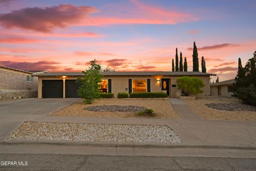 6736 Southwind Dr, El Paso, TX, 79912-3239 | Card Image