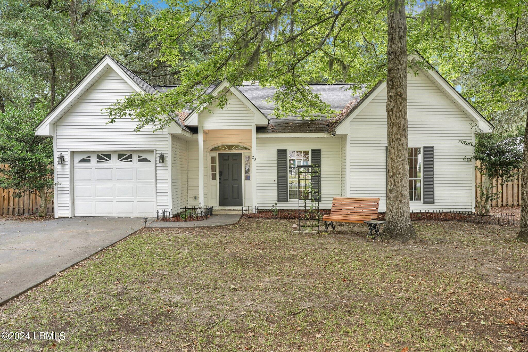 Le Moyne Dr, Beaufort, SC 29907