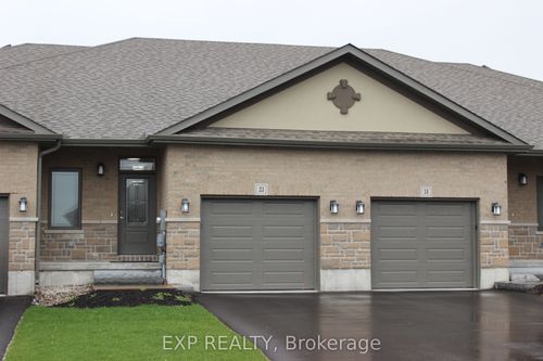 33 Farmington Cres, Belleville, ON, K8N0J9 | Card Image