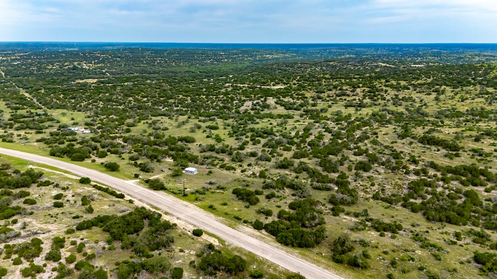 Land in Rocksprings