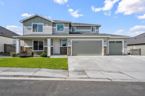 8410 Lennox St., West Richland, WA, 99353 | Card Image