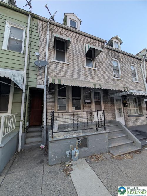 415 W Gordon St, Allentown, PA, 18102-3301 | Card Image