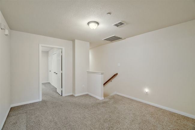 Upstairs loft space | Image 15