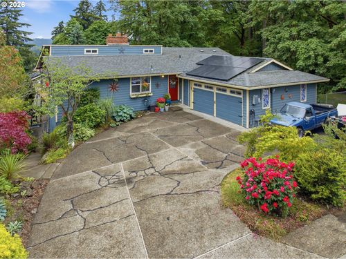 6717 Oakridge Dr, Gladstone, OR, 97027-1349 | Card Image