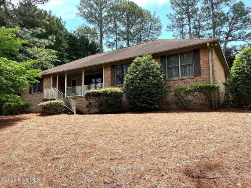 100 Bridle Path Cir, Pinehurst, NC, 28374-8480 | Card Image