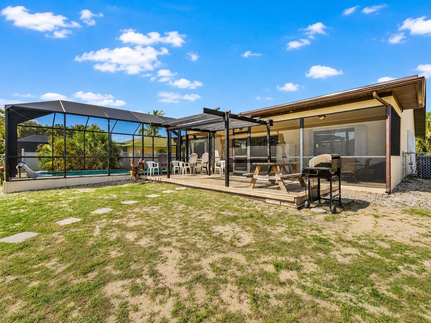 Residential in PORT CHARLOTTE 4