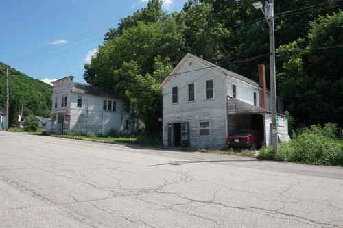 13183 Main St, Glen Haven, WI, 53810-9792 | Card Image