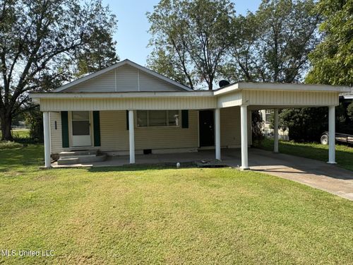 1109 N Yale St, Cleveland, MS, 38732-3661 | Card Image